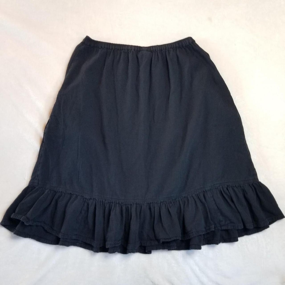 Elegant Black Ruffle Hem Skirt